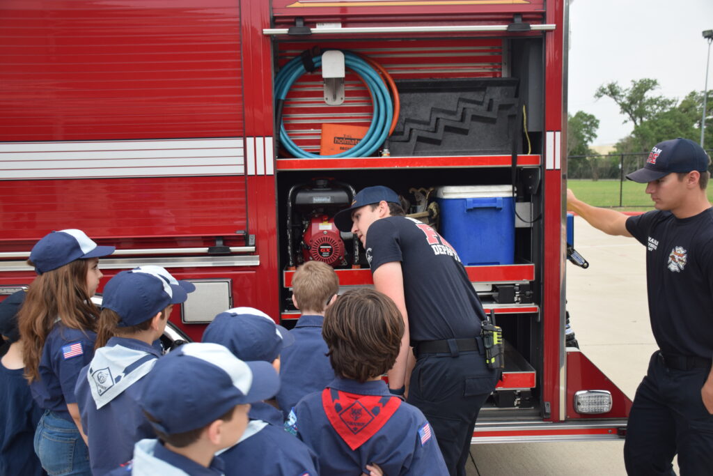 Pack 976 visits with members from the Bryan, Tx Fire Department